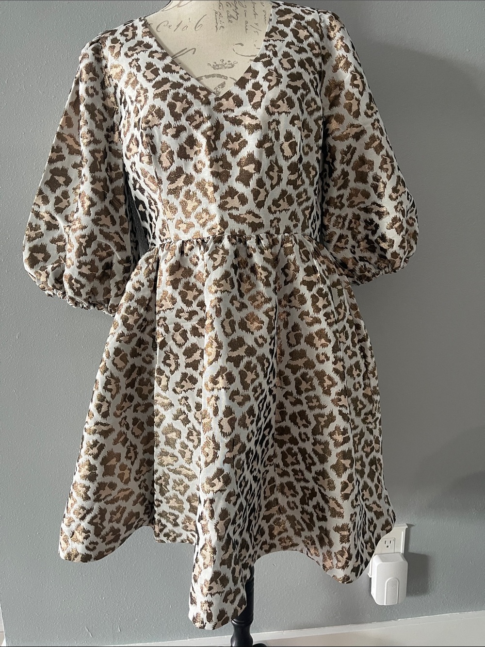 Lilly Pulitzer Calyssa Leopard Print Puff Sleeve Dress in White and Brown